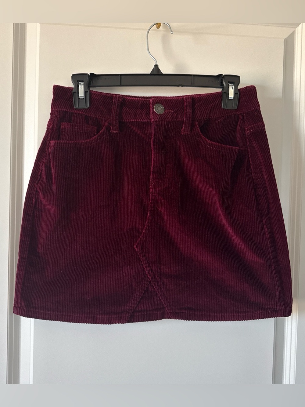 SO Corduroy Mini Skirt in Wine